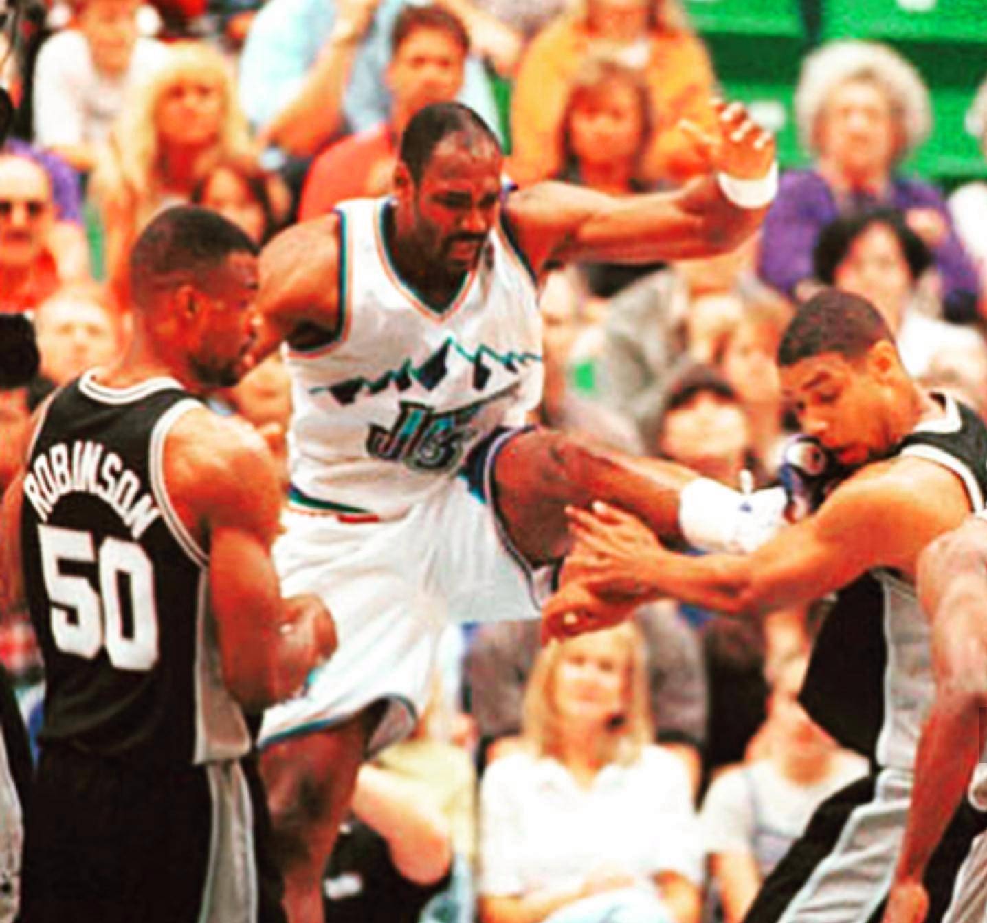 腰和边锋形 腰和边锋形