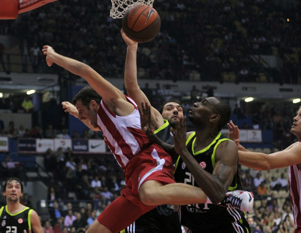 一边是话题 一边是话题