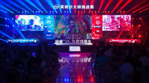 应是争冠的